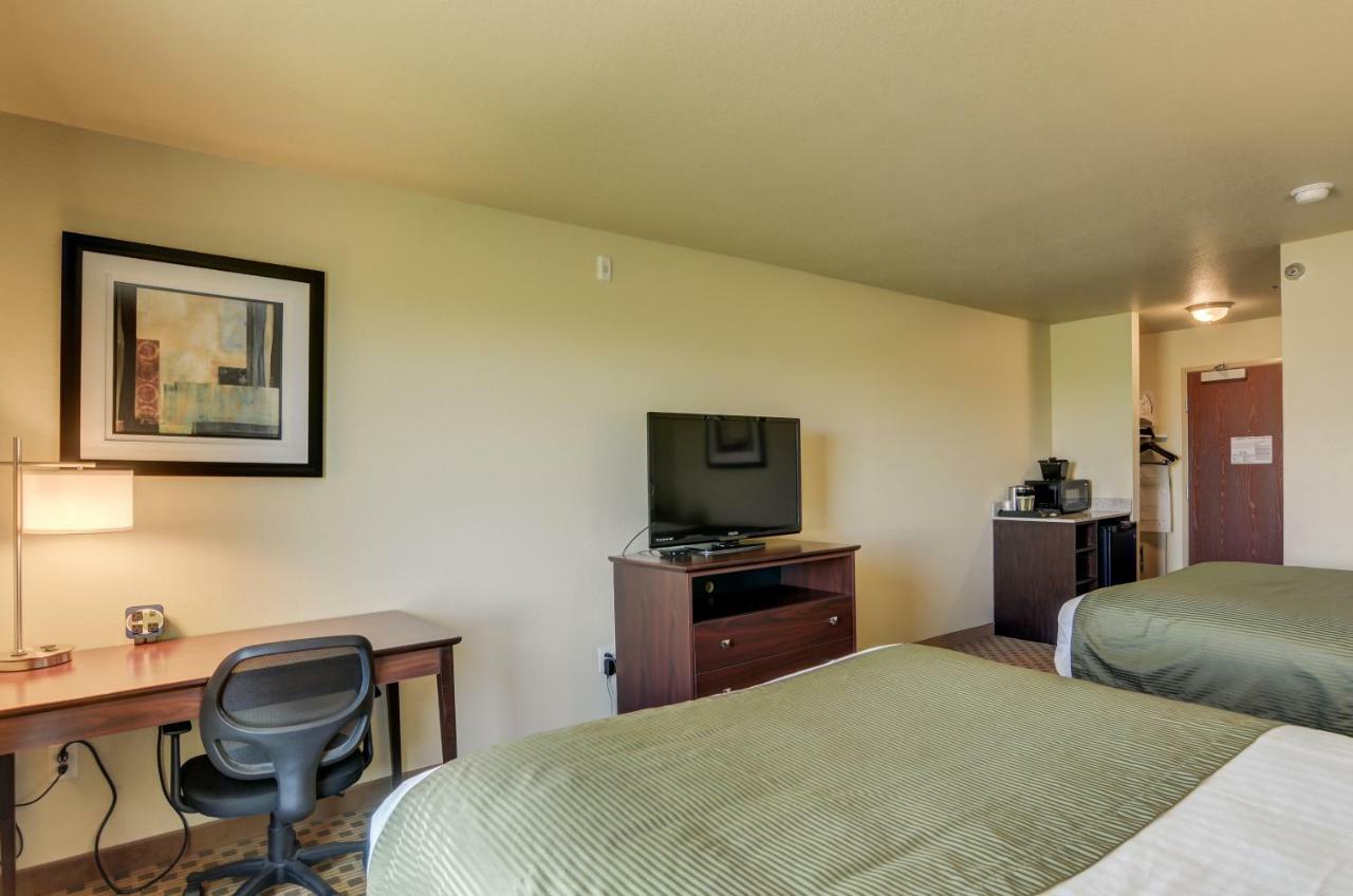 Cobblestone Inn & Suites-Kersey Zewnętrze zdjęcie